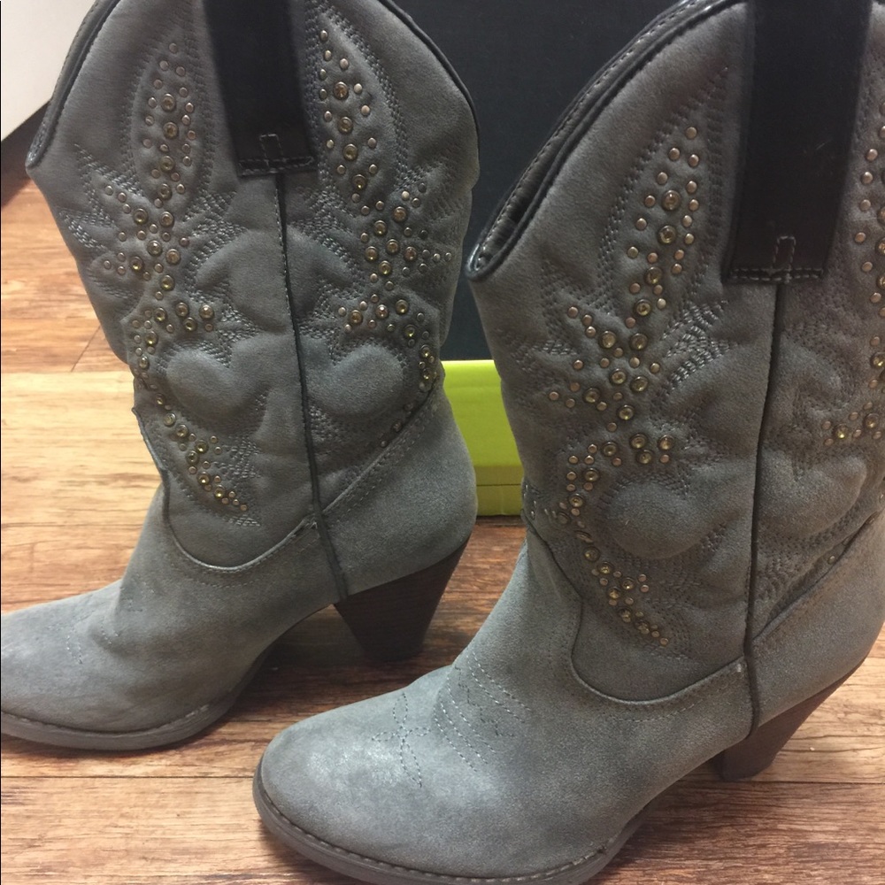 Very Volatile cowgirl boots